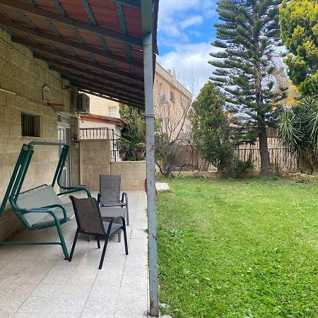 Apartmán דירת גן מרווחת במיקום מעולה עם נטפליקס חינמי Ma'ale Adumim Exteriér fotografie