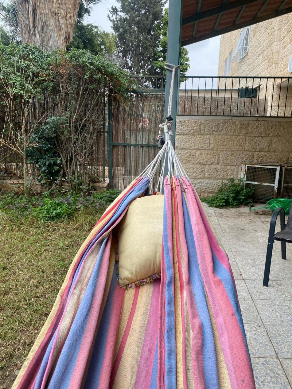 Apartmán דירת גן מרווחת במיקום מעולה עם נטפליקס חינמי Ma'ale Adumim Exteriér fotografie